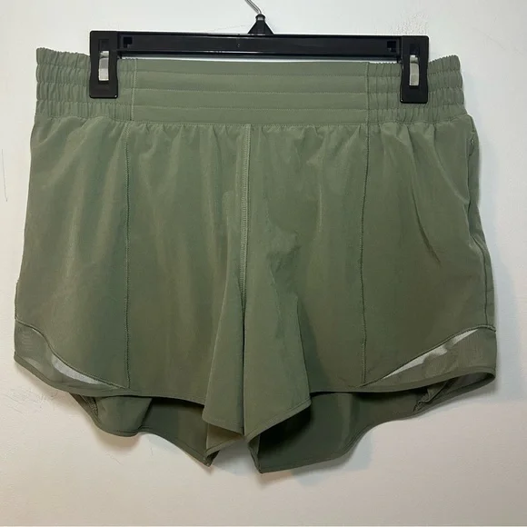 Lululemon Rosemary Green LII Hotty Hot 4” Lined Athletic Shorts Size 8 - Picture 1 of 7